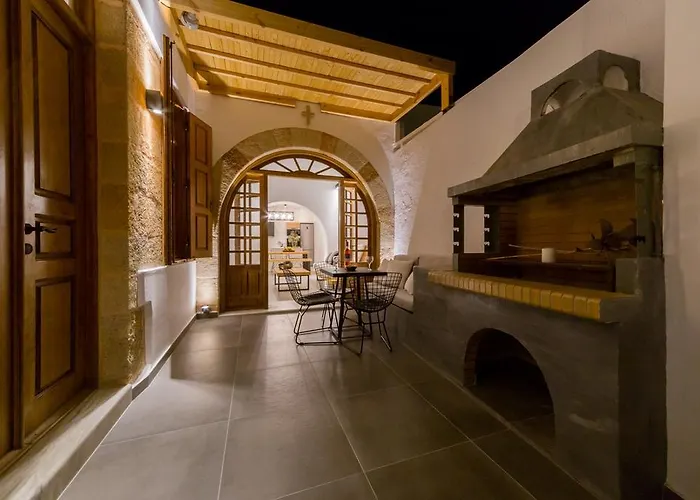 Myrto בית נופש לינדוס