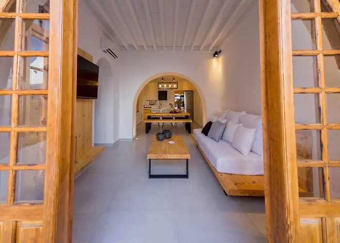 Myrto * לינדוס